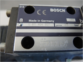 Thumb5-BOSCH 0 811 404 607 + 0 811 404 324 Ac 10133  000 10